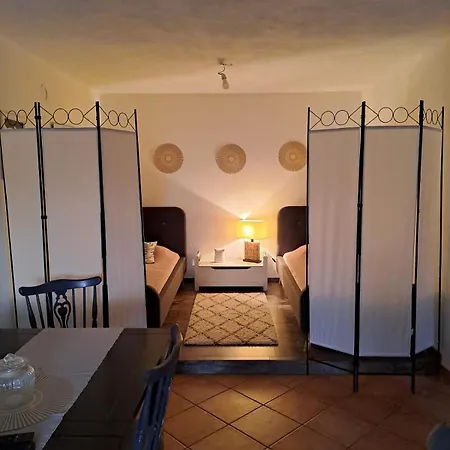 Appartamento Charming Garden Haven